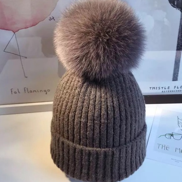 Accessories - NEW! Dark Gray Fox Fur Ribbed Knit Hat